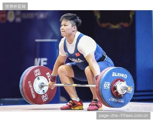 伊朗选手纳斯里冲击挺举金牌成功,但因抓举三次失败无缘总成绩排名。 伊朗选手纳斯里冲击挺举金牌成功,但因抓举三次失败无缘总成绩排名。